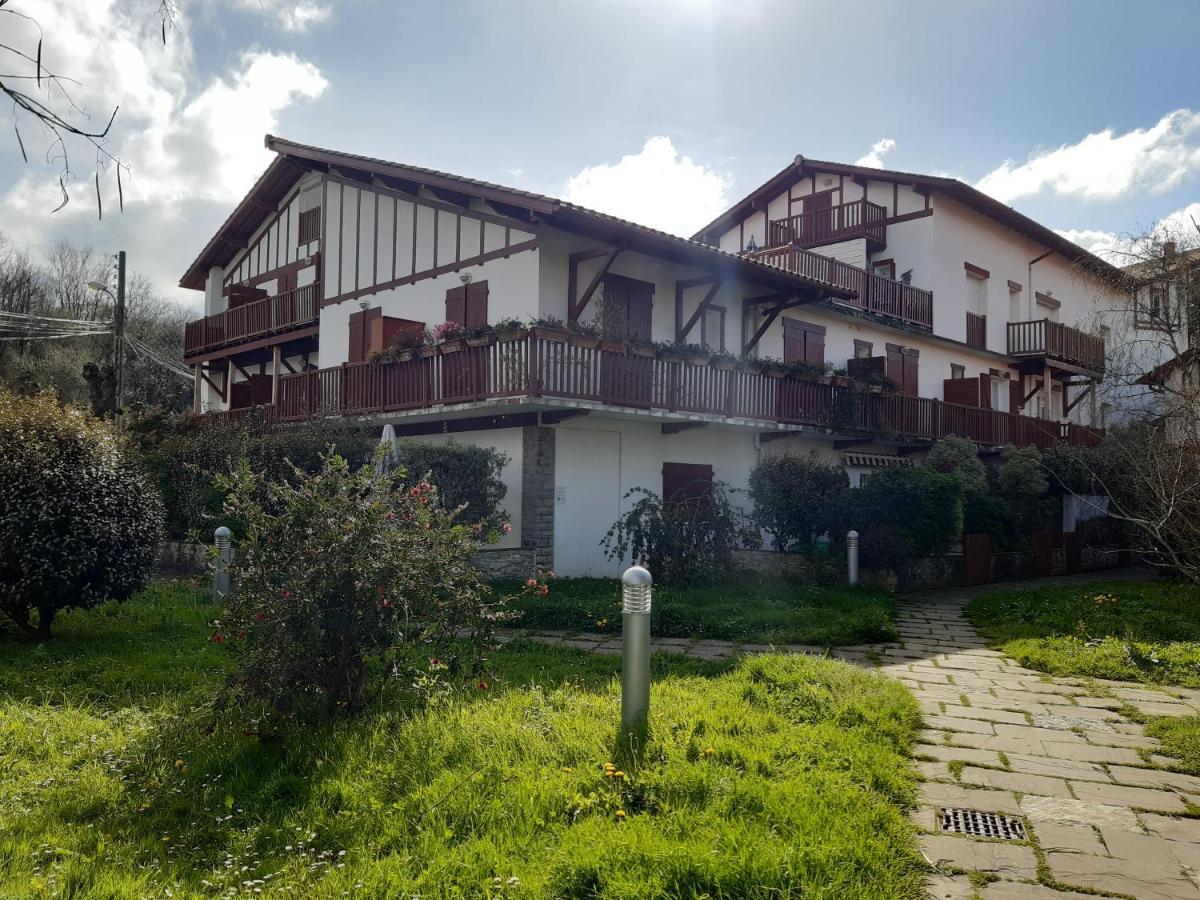Hendaye-Plage A 200M De La Plage Apartment Exterior photo